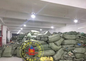 中國童裝批發(fā)市場探析 以櫻桃巧克力童裝尾貨庫存為例